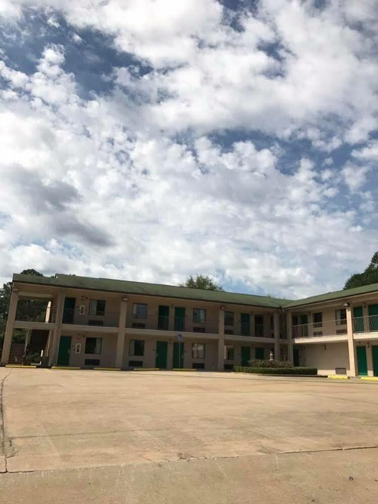 Garden Inn And Suites Near Callaway Gardens Pine Mountain Exterior photo